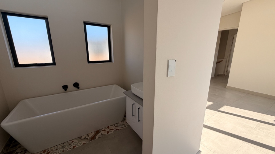 3 Bedroom Property for Sale in Helderzicht Eco Estate North West